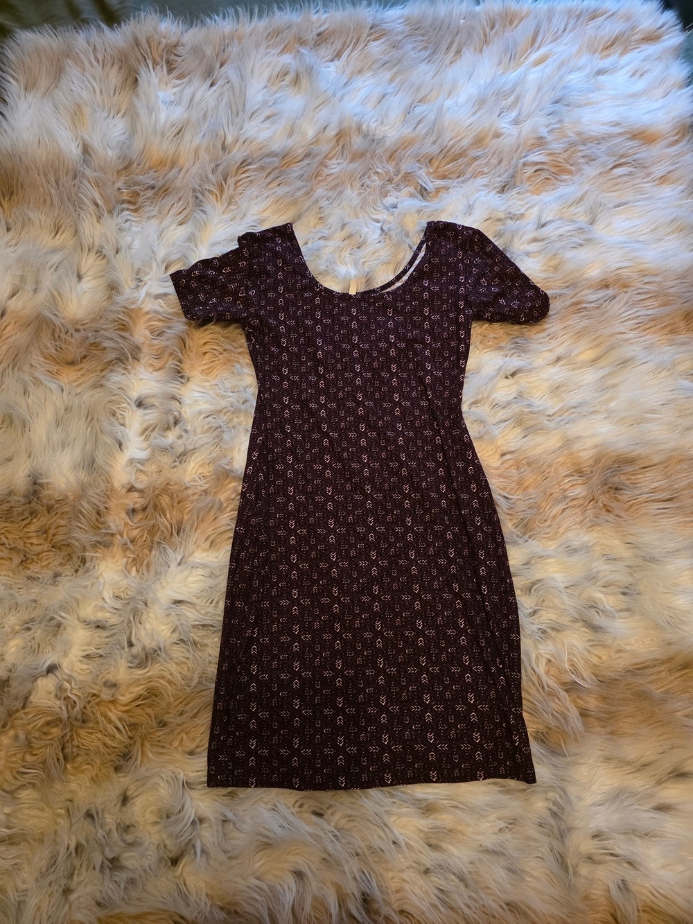 Mudd Short Sleeve Scoop Neck Geometric Midi Bodycon Dress